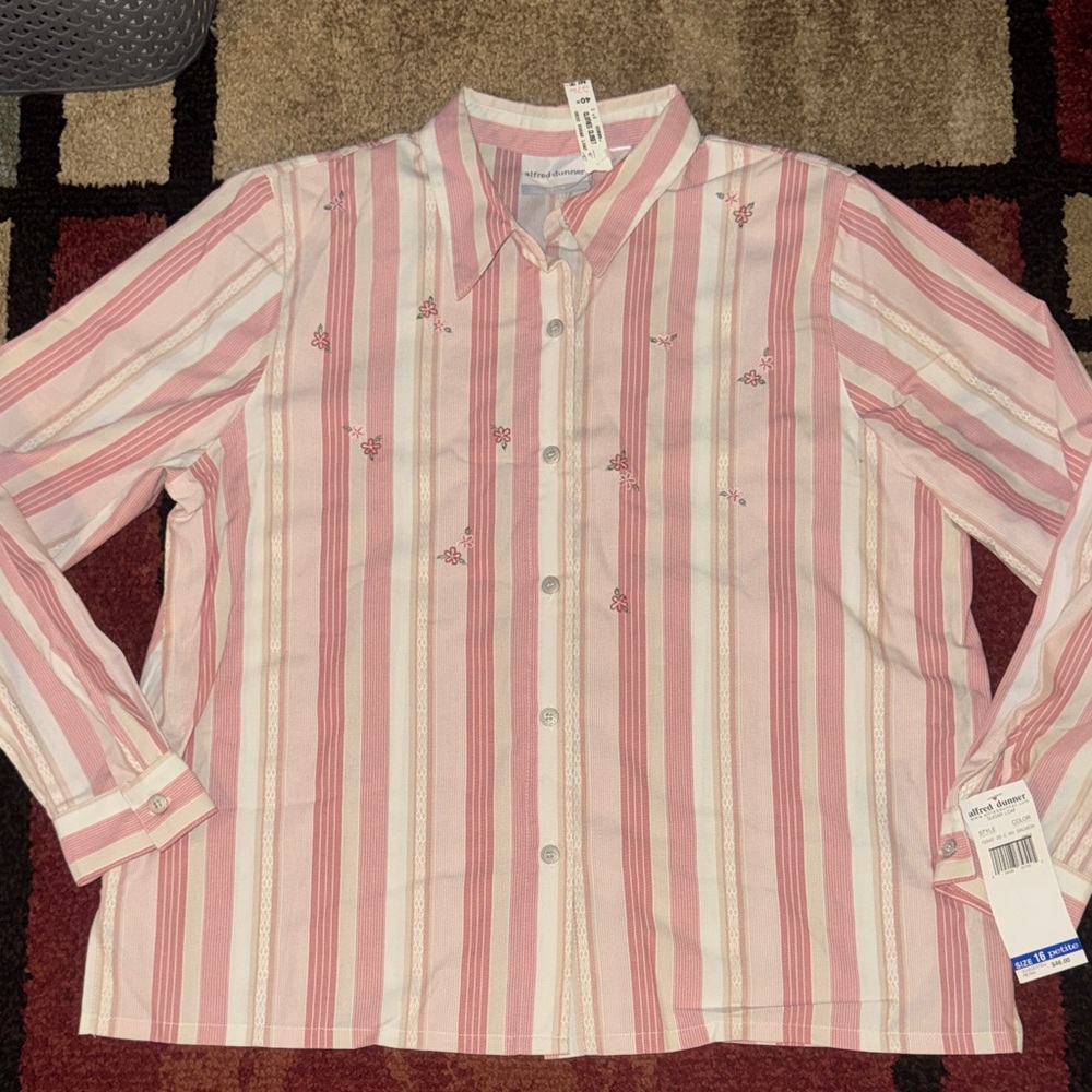 NWT Alfred Dunner Women’s Button up Blouse